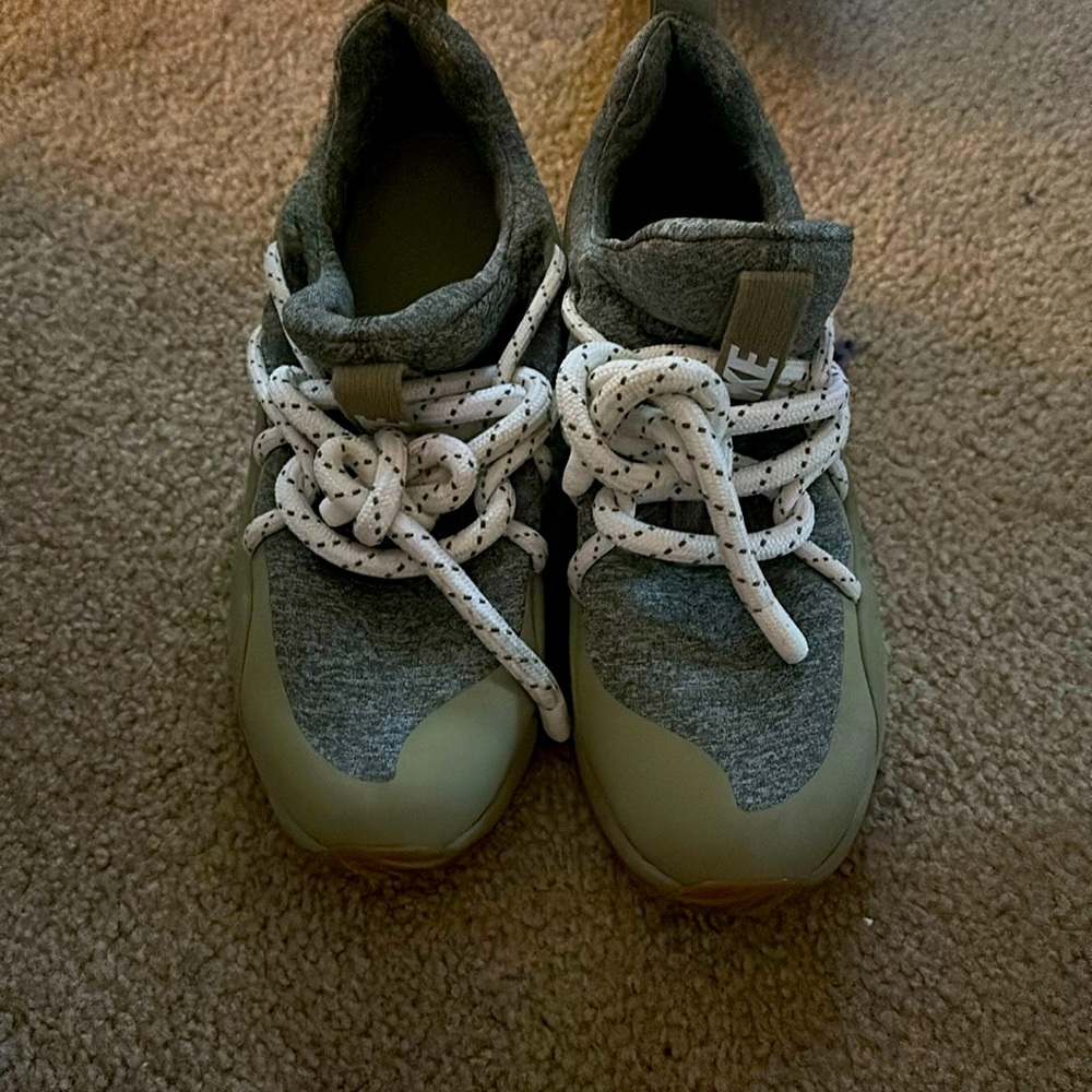 Nike shoes